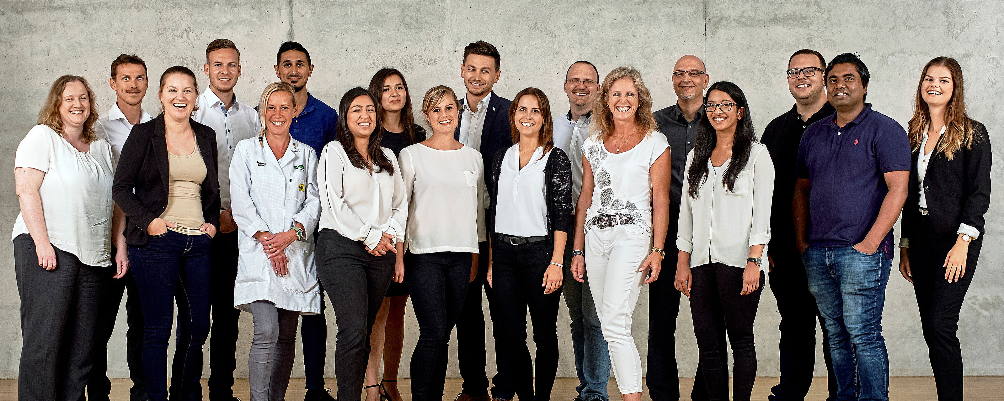 Grupo de colaboradores da Murrelektronik